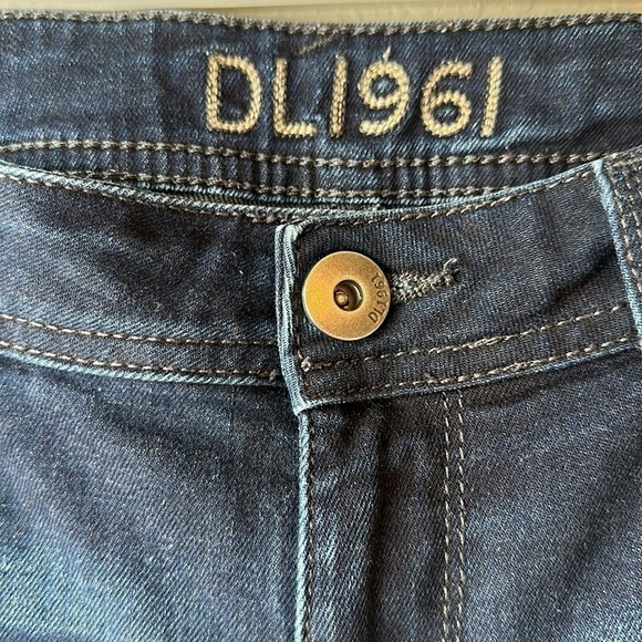 DL1961 Amanda Seville Distressed Skinny Jeans Size 28 - Picture 4 of 15